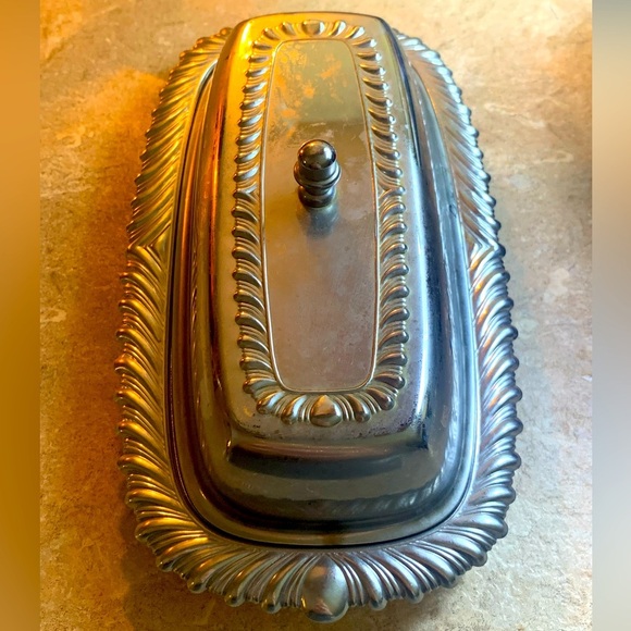 Silver Plate Butter Dish with Glass Liner, Fluted Design - Picture 1 of 5